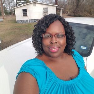 Meet your Posher, Linda